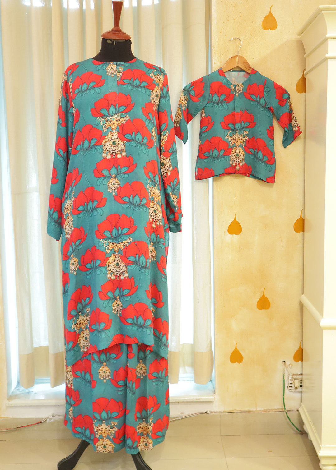 Rendezvous (Womenswear)