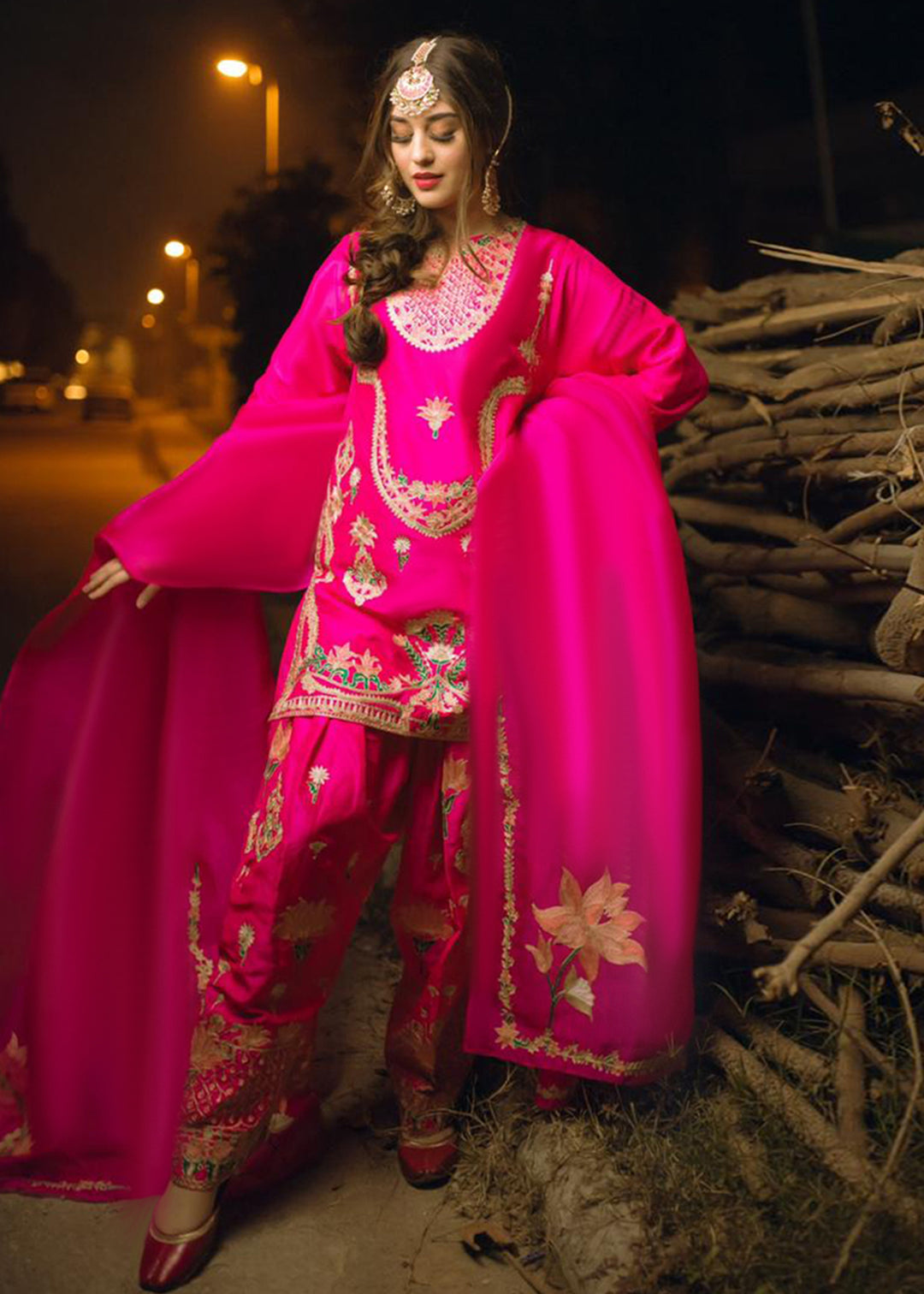 Gulabi-Gul-Bibi